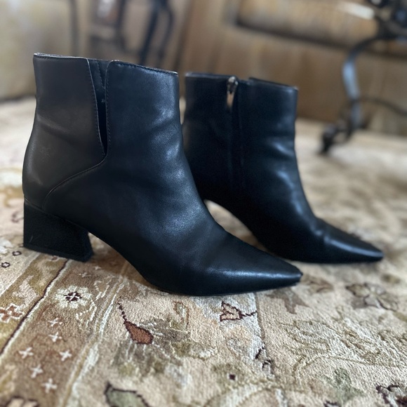 Franco Sarto Women’s Sandria Bootie Ankle Black Leather Size 9.5 - Picture 13 of 17